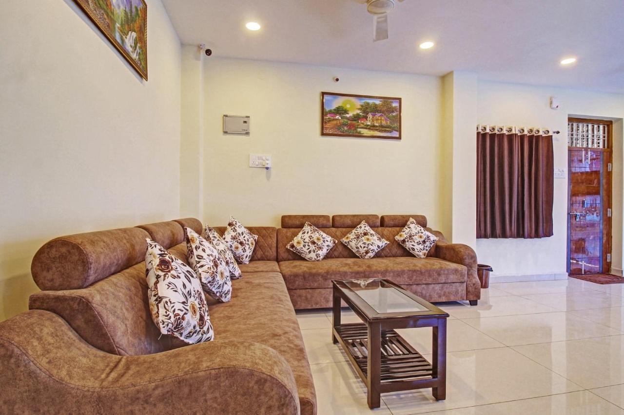 Super Hotel O Lakshmi Royal Inn วารังกัล ภายนอก รูปภาพ