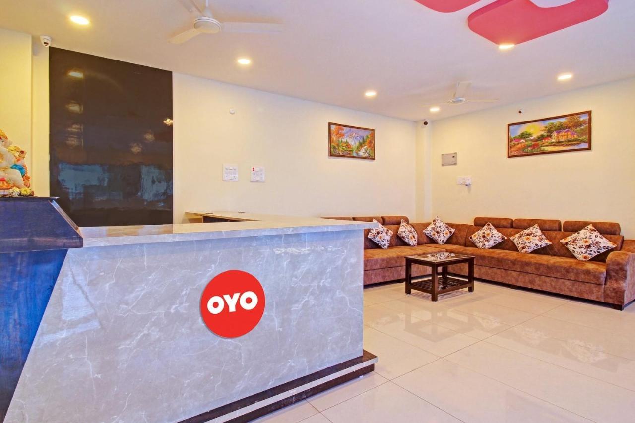 Super Hotel O Lakshmi Royal Inn วารังกัล ภายนอก รูปภาพ