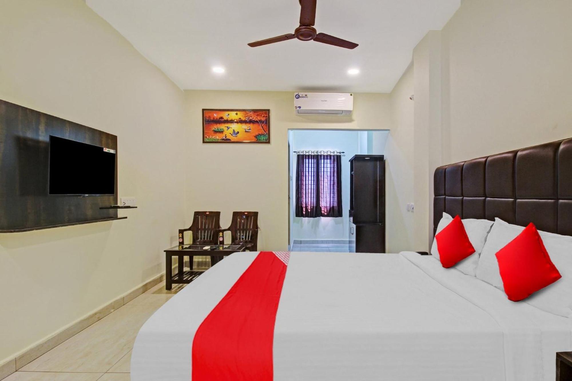 Super Hotel O Lakshmi Royal Inn วารังกัล ภายนอก รูปภาพ